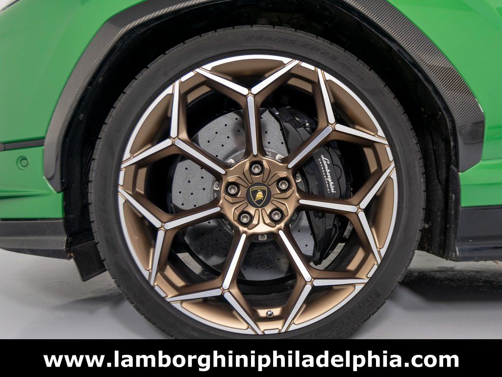 2024 Lamborghini Urus Performante - Photo 9
