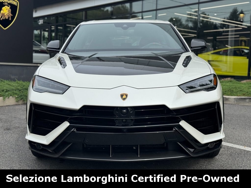 2024 Lamborghini Urus Performante photo 2