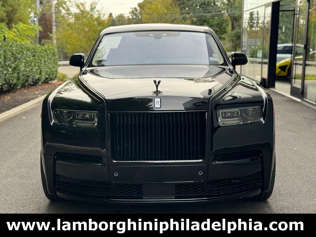 2023 Rolls Royce Phantom photo 2