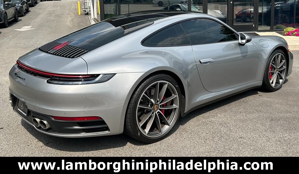 2021 Porsche 911 4S photo 2