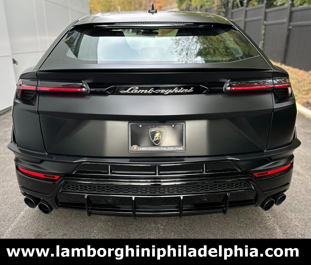 2024 Lamborghini Urus S photo 4