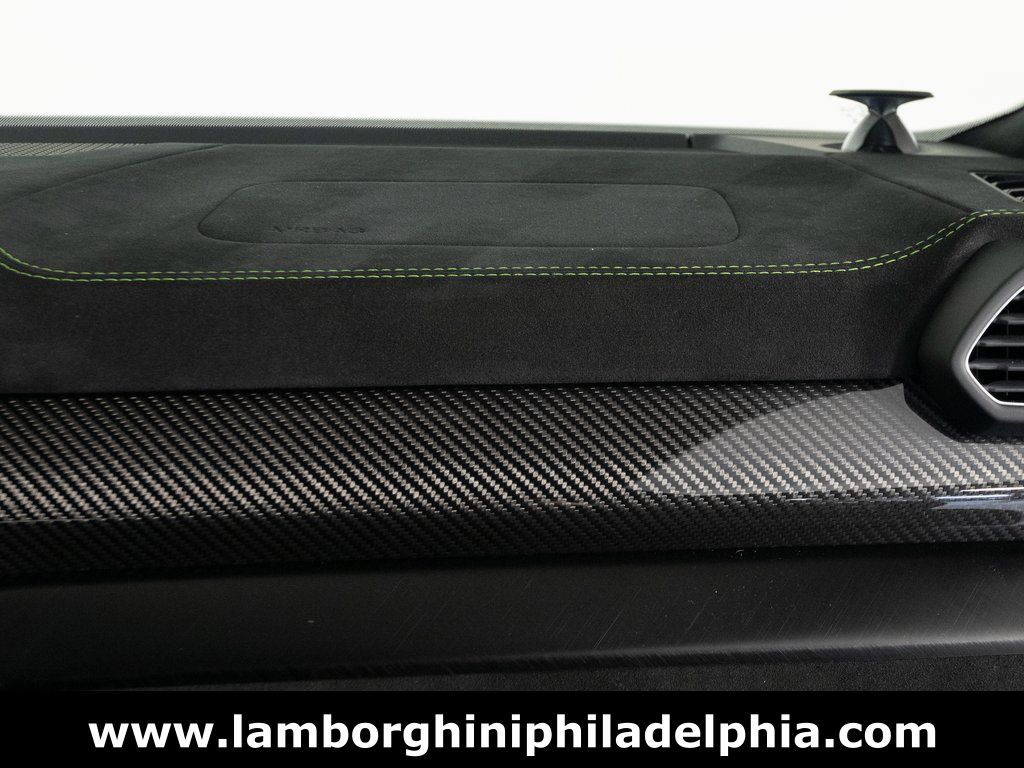 2024 Lamborghini Urus Performante - Photo 32