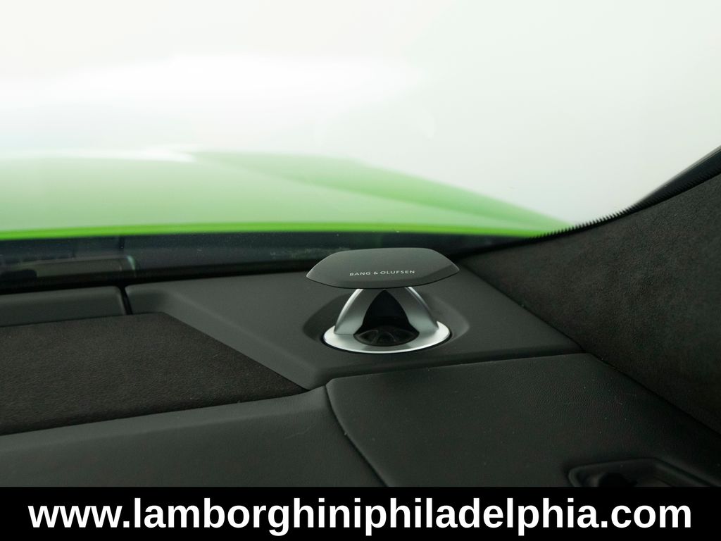 2023 Lamborghini Urus S - Photo 37
