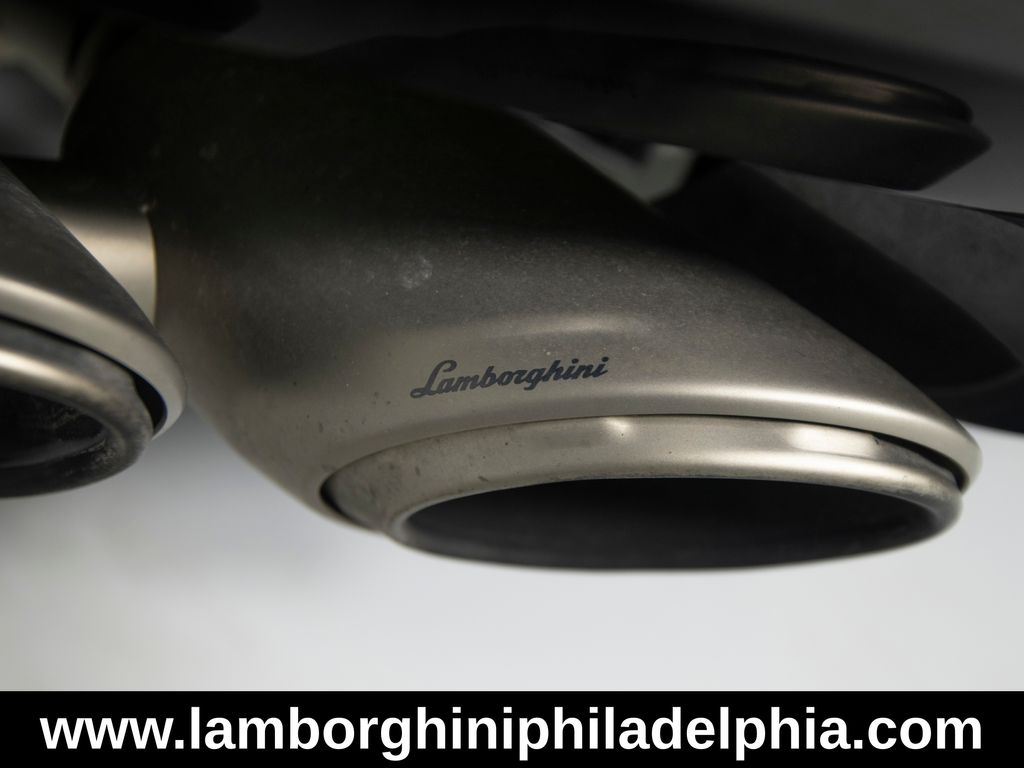 2023 Lamborghini Urus S - Photo 52