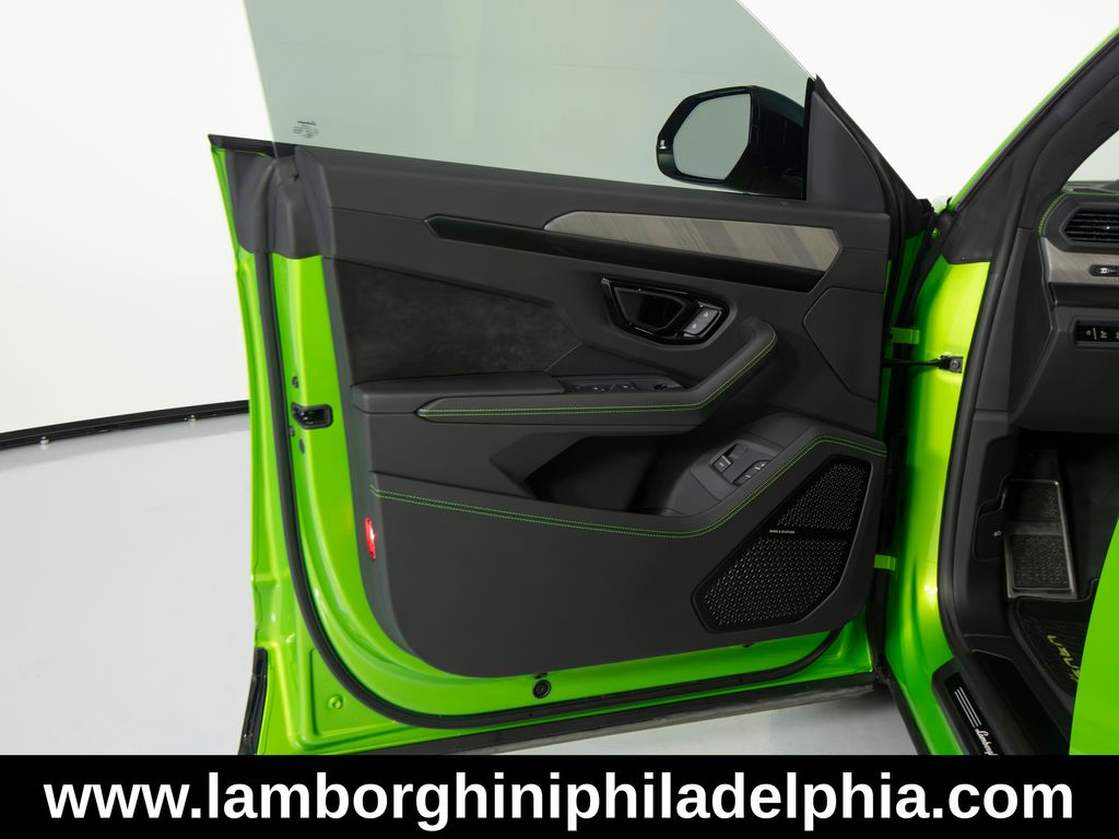 2023 Lamborghini Urus S - Photo 12