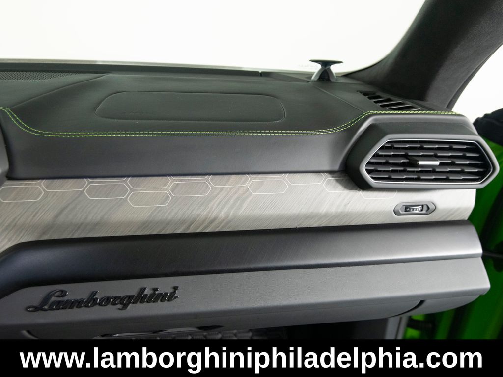 2023 Lamborghini Urus S - Photo 35