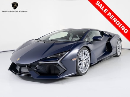 2025 Lamborghini Revuelto Base Coupe