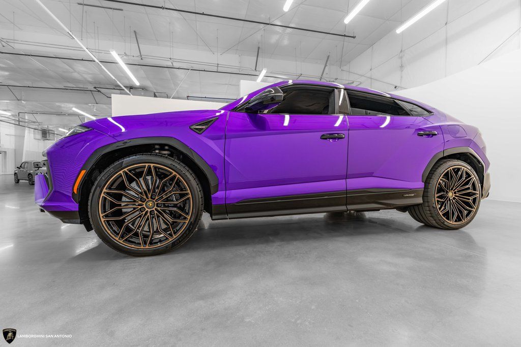2026 Lamborghini Urus SE - Photo 21