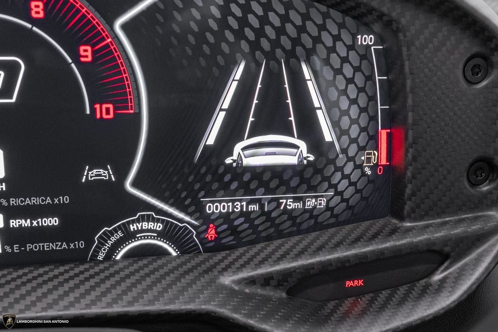 2026 Lamborghini Revuelto Base - Photo 40