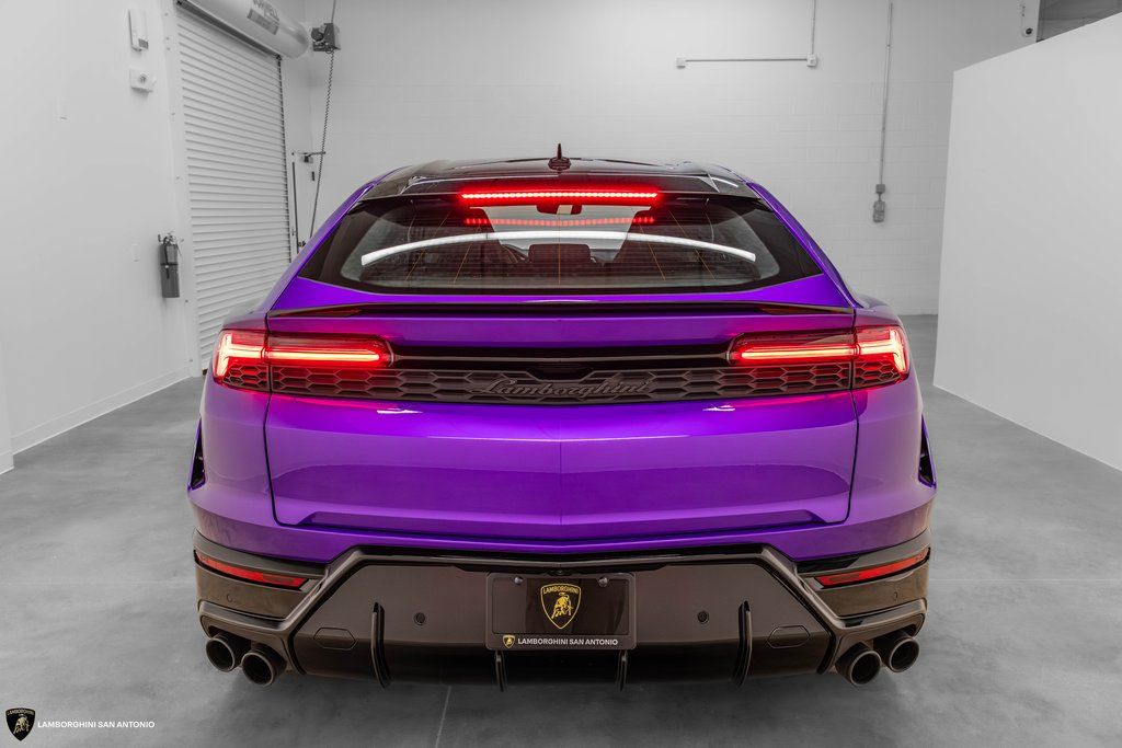 2026 Lamborghini Urus SE - Photo 9