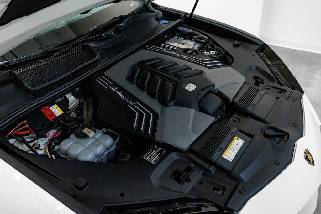 2021 Lamborghini Urus Base - Photo 40