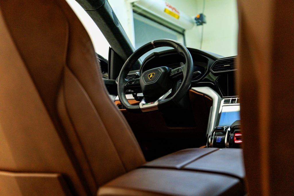 2021 Lamborghini Urus Base - Photo 30