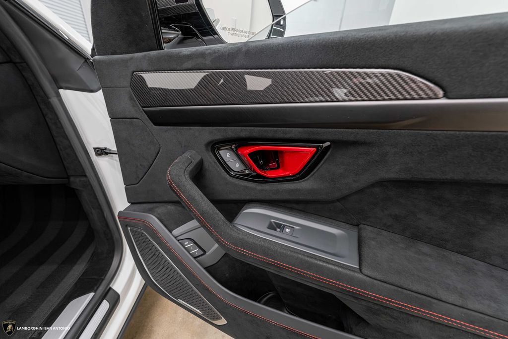 2023 Lamborghini Urus Performante - Photo 36