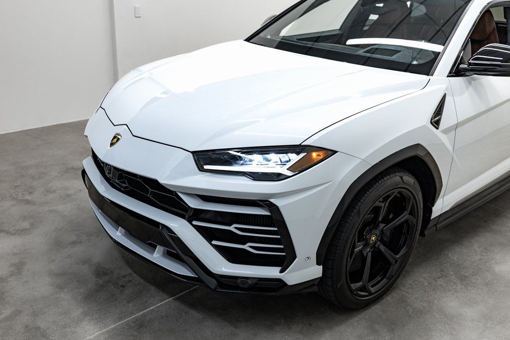2021 Lamborghini Urus Base - Photo 43
