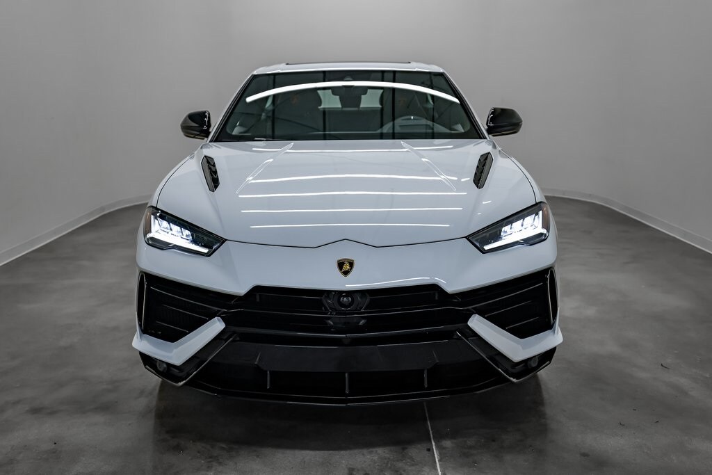 2024 Lamborghini Urus S photo 2