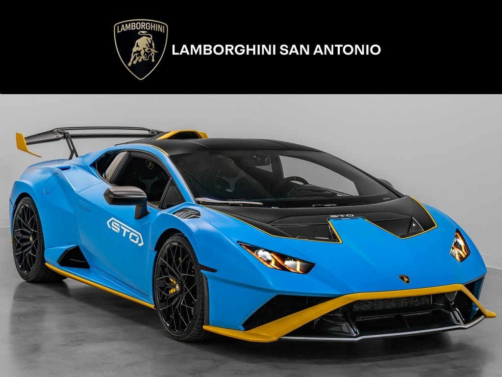 2022 Lamborghini Huracan STO's photo