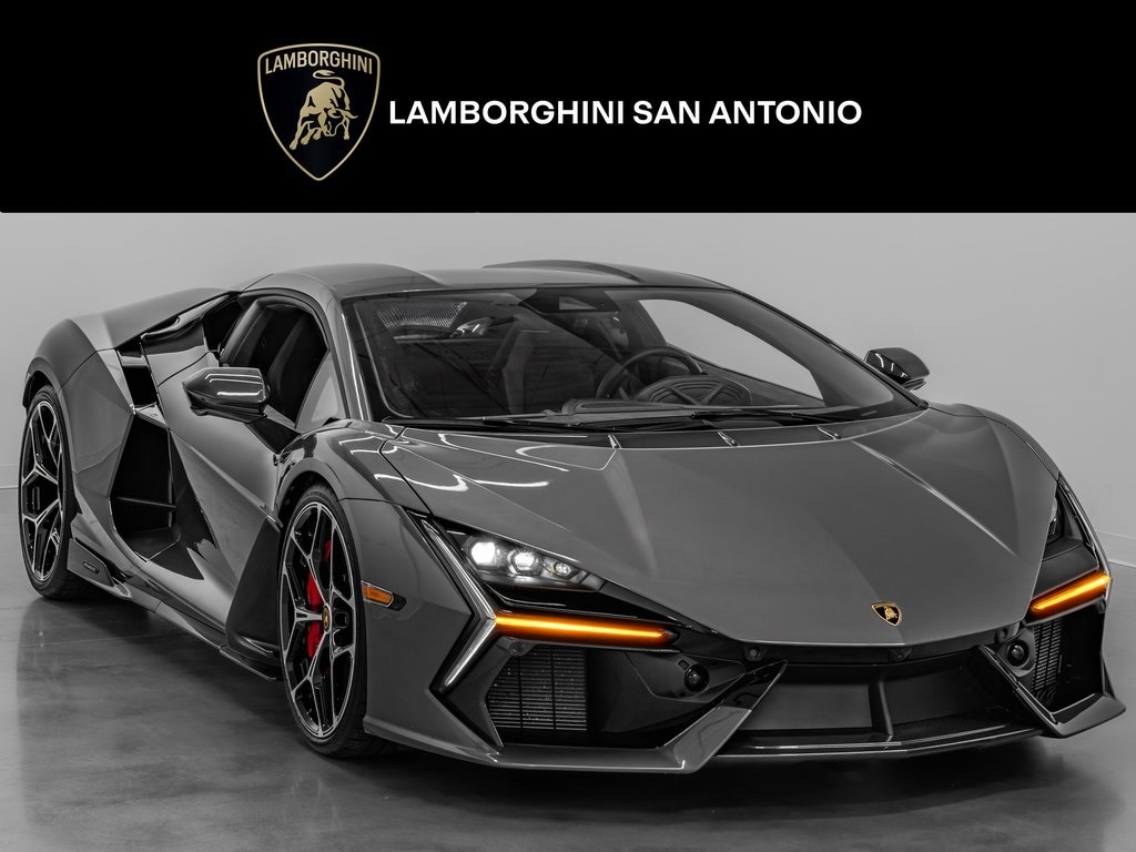 2024 Lamborghini Revuelto Base's photo