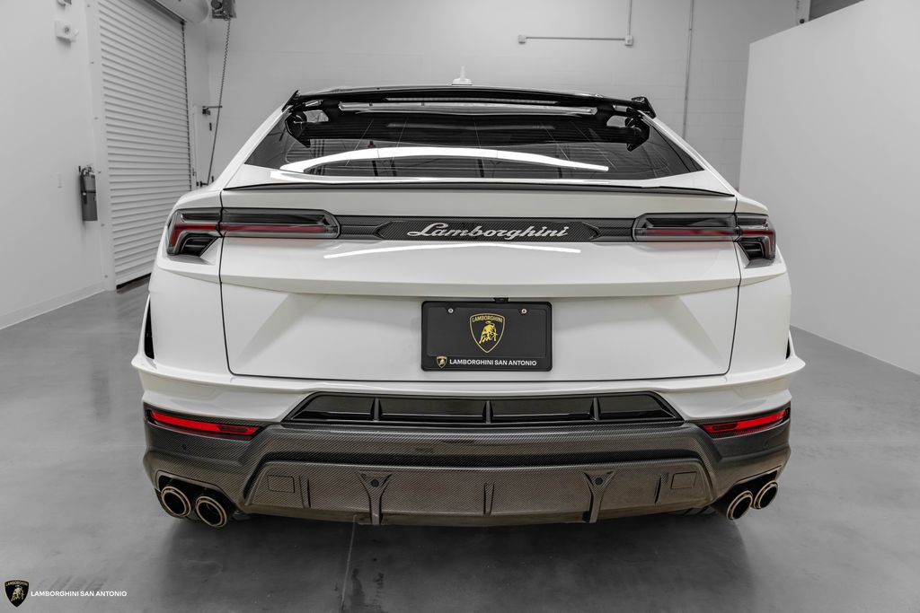 2023 Lamborghini Urus Performante - Photo 16
