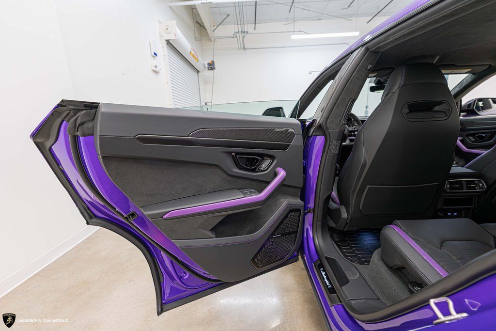2026 Lamborghini Urus SE - Photo 35