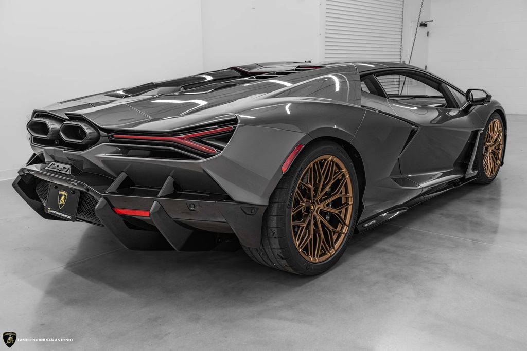 2026 Lamborghini Revuelto Base - Photo 21