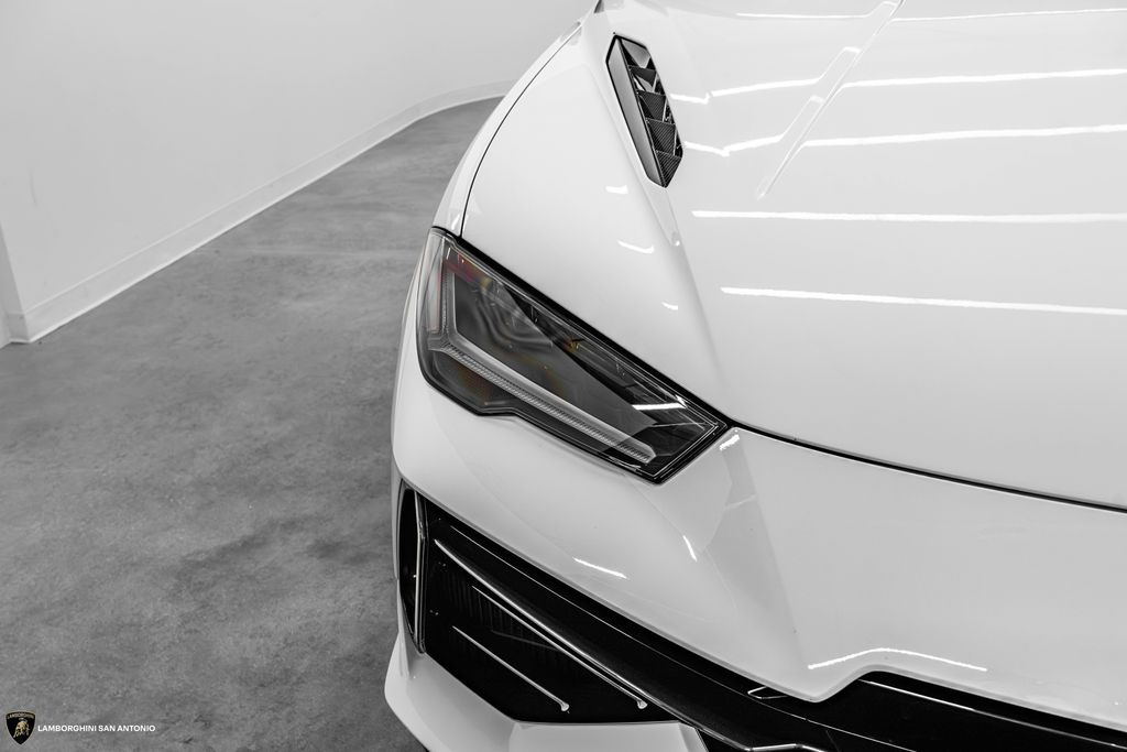 2023 Lamborghini Urus Performante - Photo 13