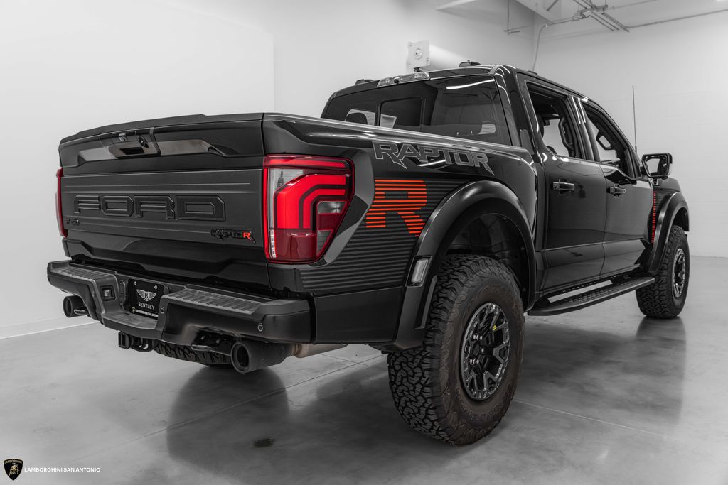 2025 Ford F-150 Raptor - Photo 17