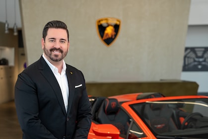 Staff member Alex Herrera from e5102ce66b22