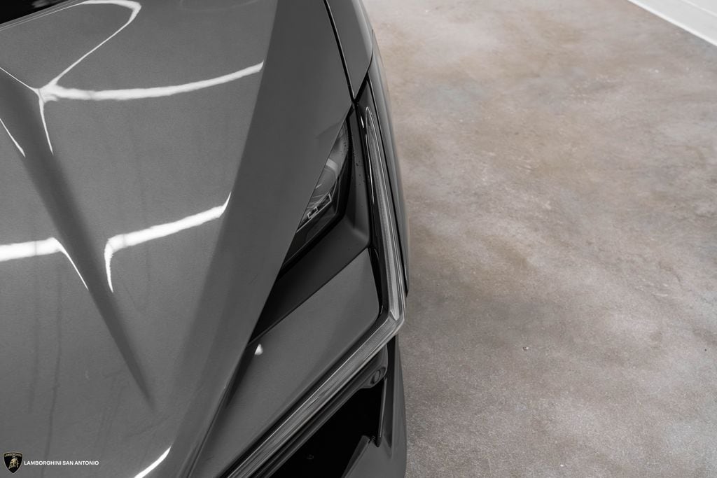 2026 Lamborghini Revuelto Base - Photo 14