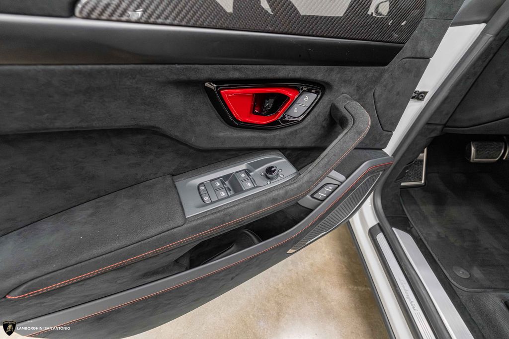 2023 Lamborghini Urus Performante - Photo 43