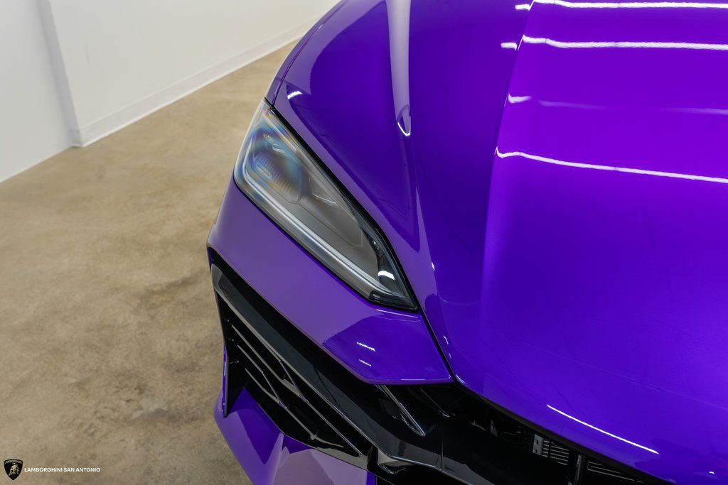 2026 Lamborghini Urus SE - Photo 12