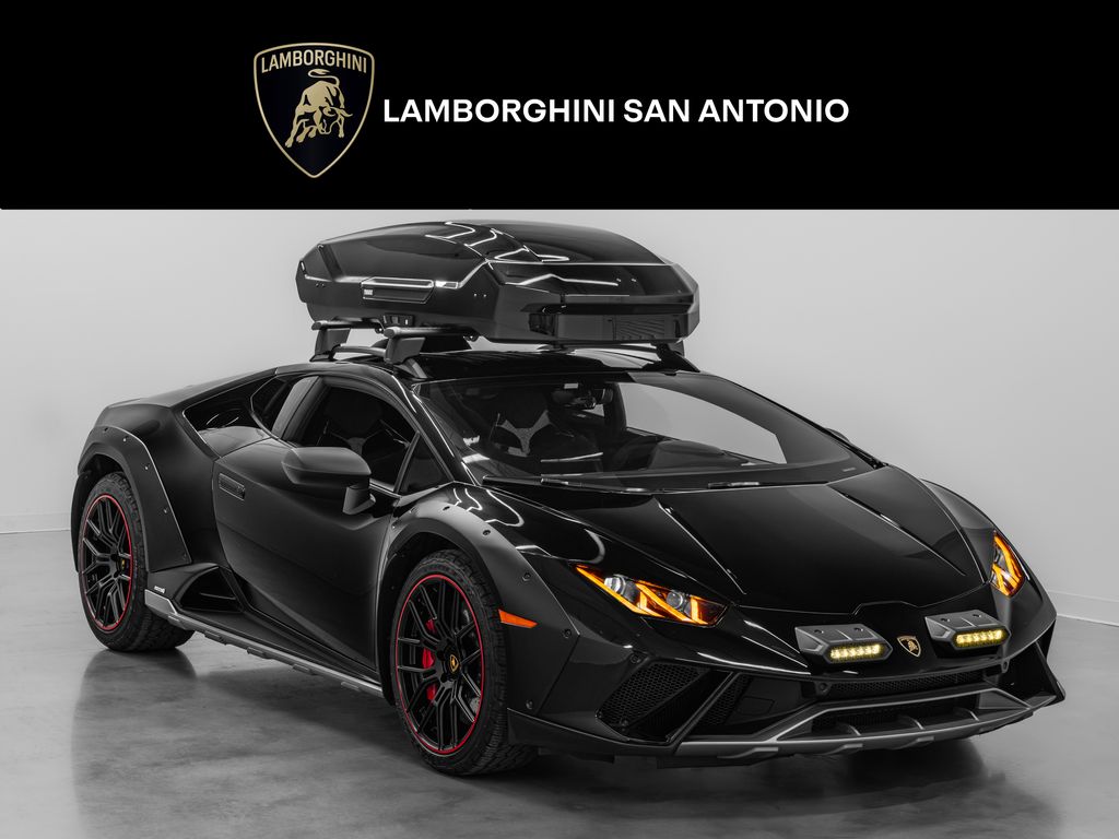 2023 Lamborghini Huracan Sterrato's photo