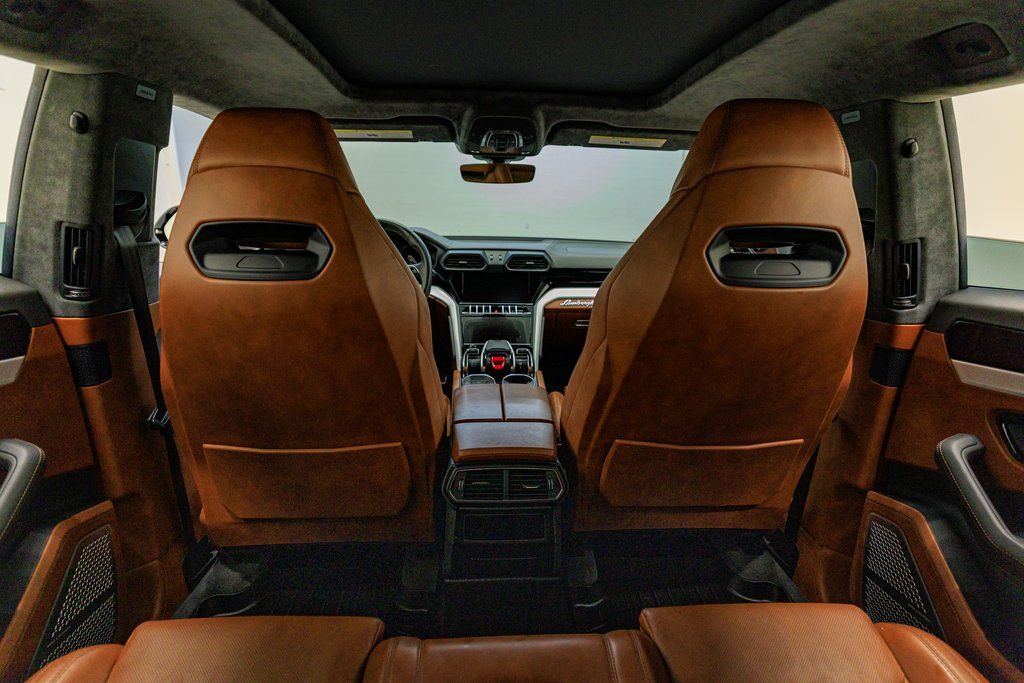 2021 Lamborghini Urus Base - Photo 22