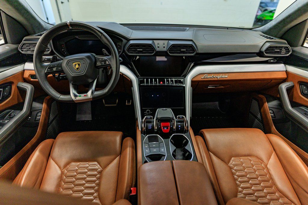 2021 Lamborghini Urus Base - Photo 28