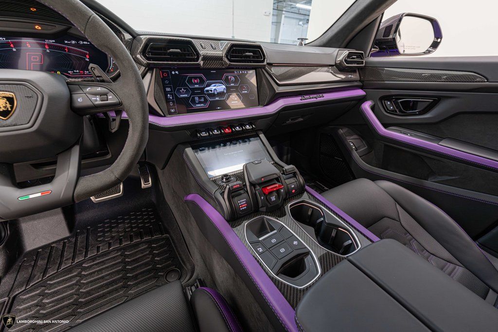 2026 Lamborghini Urus SE - Photo 40