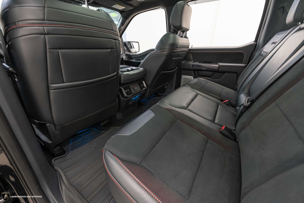 2025 Ford F-150 Raptor - Photo 35
