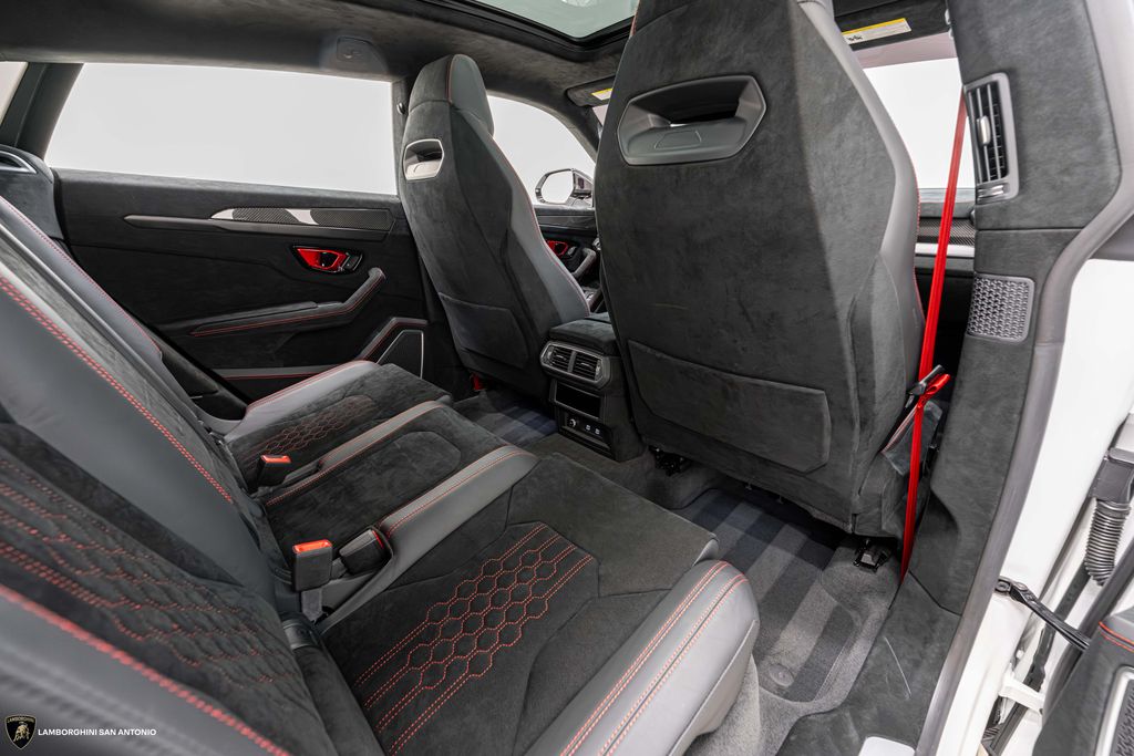 2023 Lamborghini Urus Performante - Photo 30