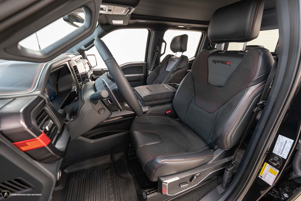 2025 Ford F-150 Raptor - Photo 20