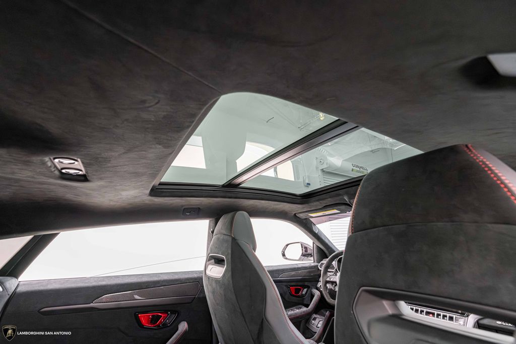 2023 Lamborghini Urus Performante - Photo 31