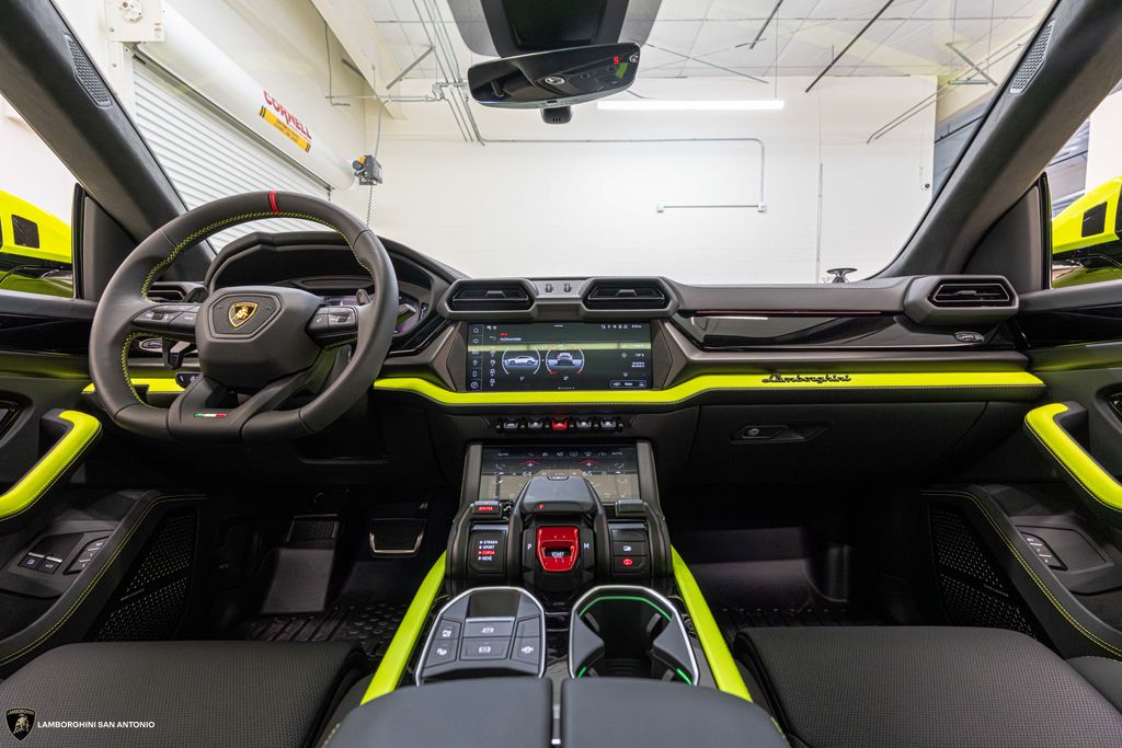 2025 Lamborghini Urus SE - Photo 6