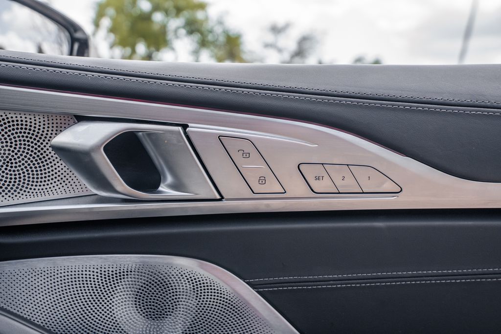 2025 BMW M8 Convertible M8 - Photo 33