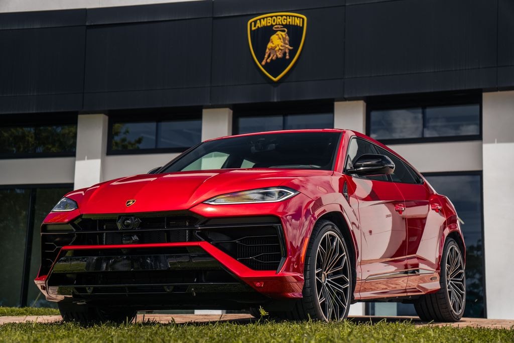 Used 2025 Lamborghini Urus SE SUV
