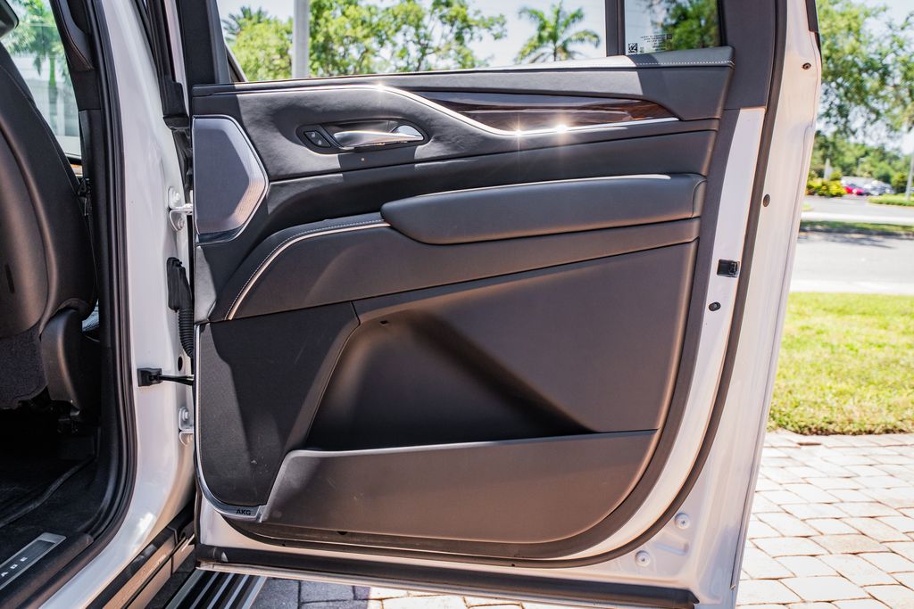 2024 Cadillac Escalade ESV Sport Platinum - Photo 38