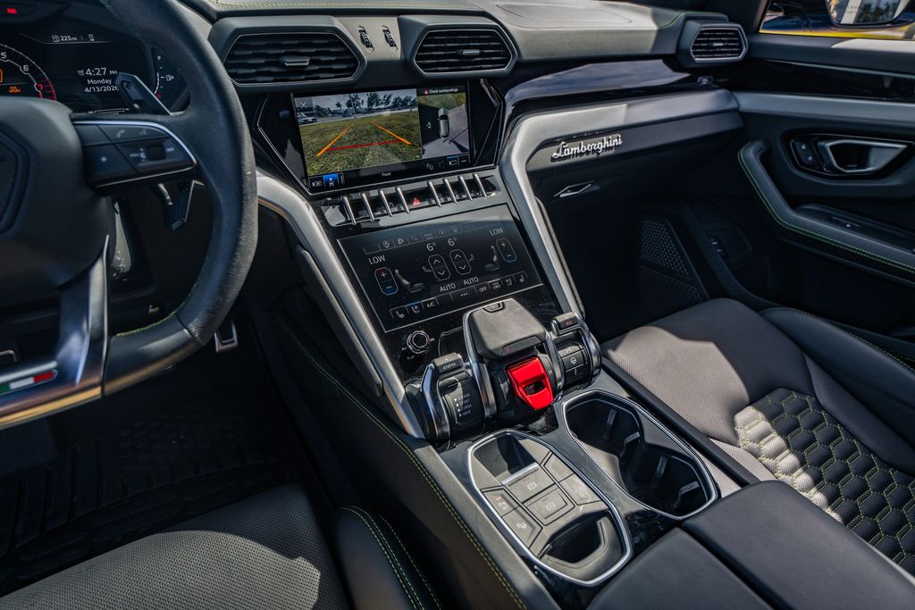 2022 Lamborghini Urus Base - Photo 25