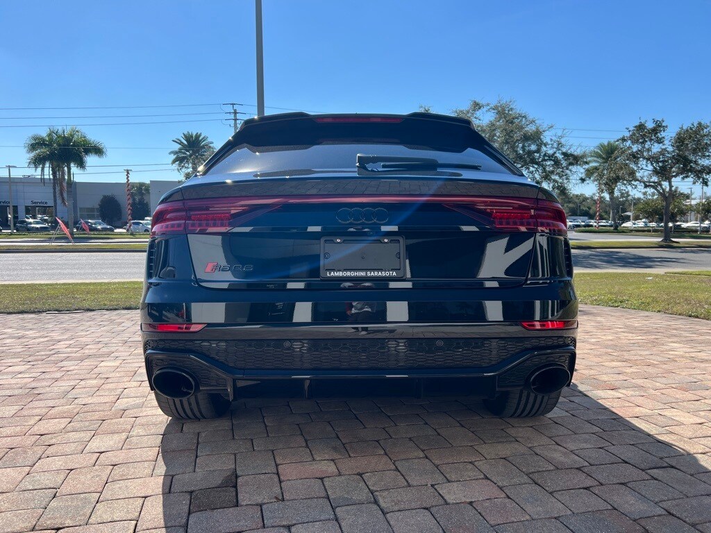 2022 Audi RS Q8 photo 4