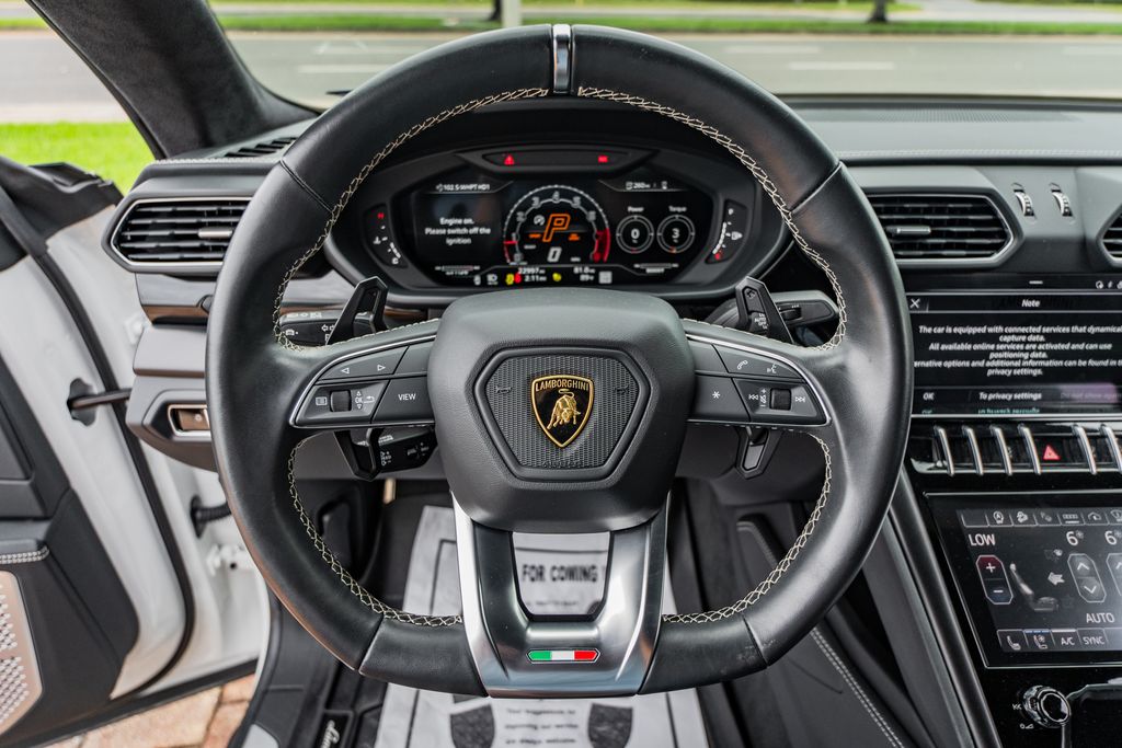 2024 Lamborghini Urus S - Photo 24