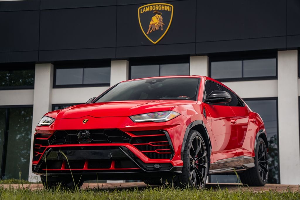 2020 Lamborghini Urus 4.0 V8's photo