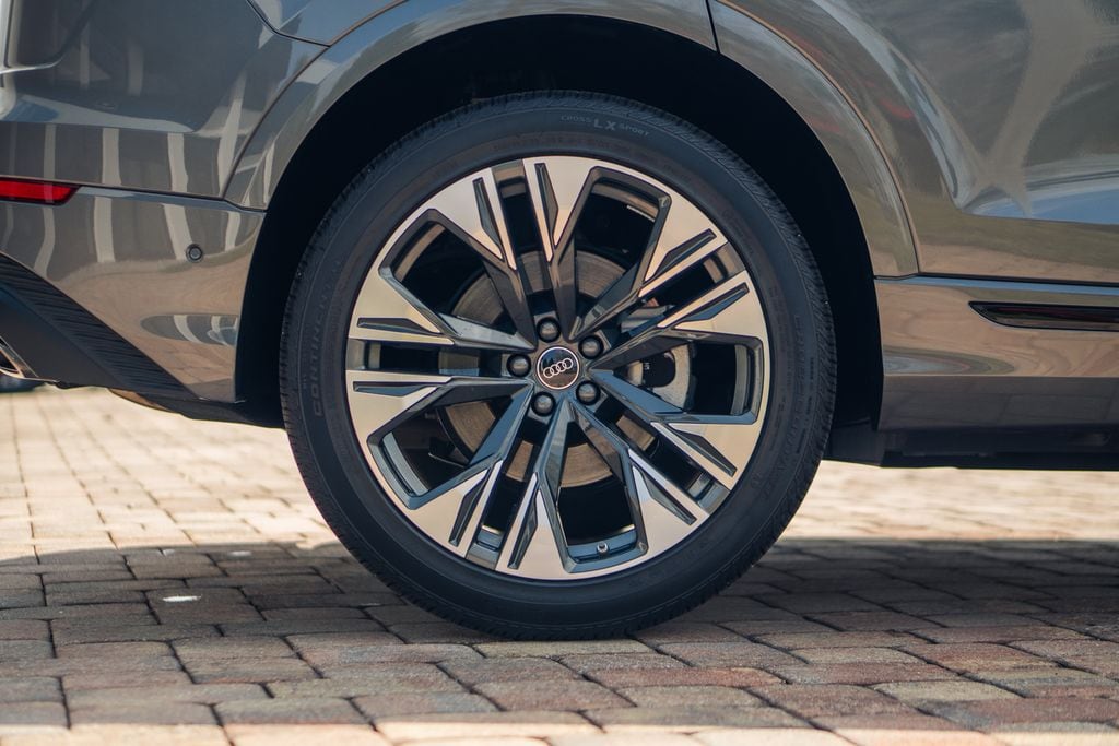 2025 Audi Q8 Prestige - Photo 13