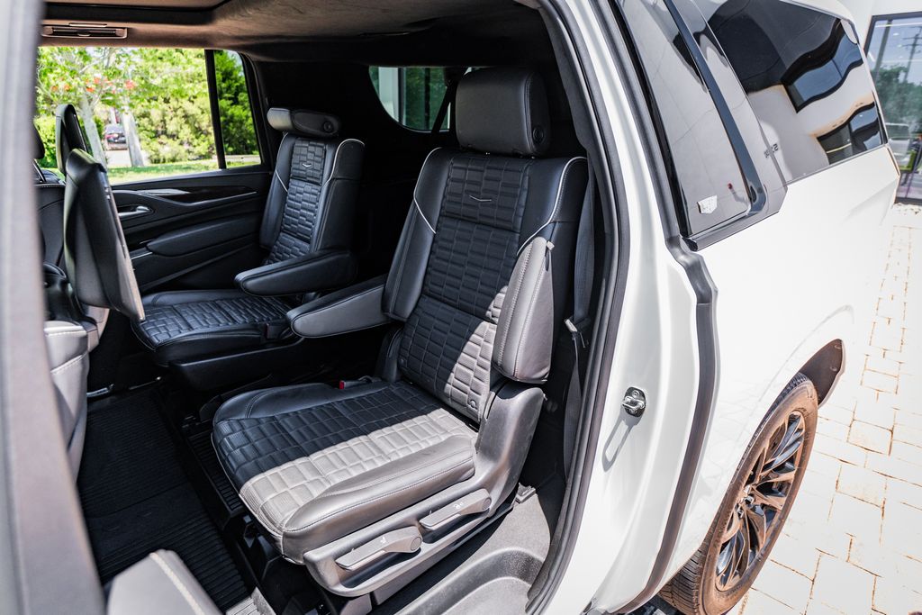 2024 Cadillac Escalade ESV Sport Platinum - Photo 36