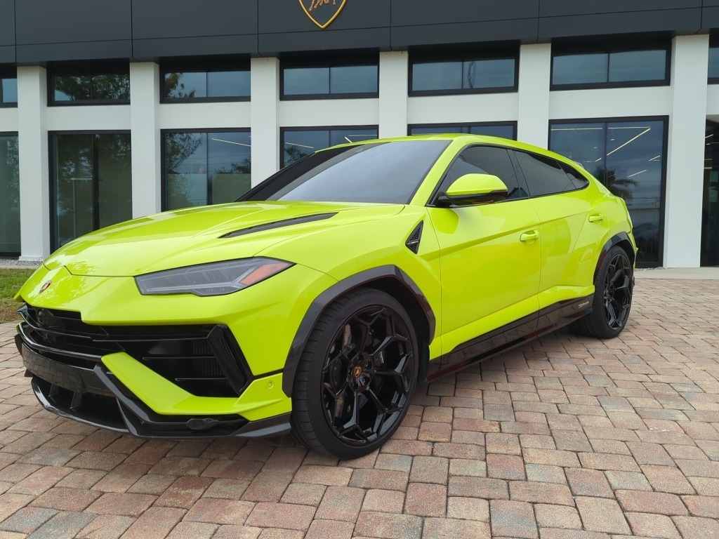 2024 Lamborghini Urus Performante's photo