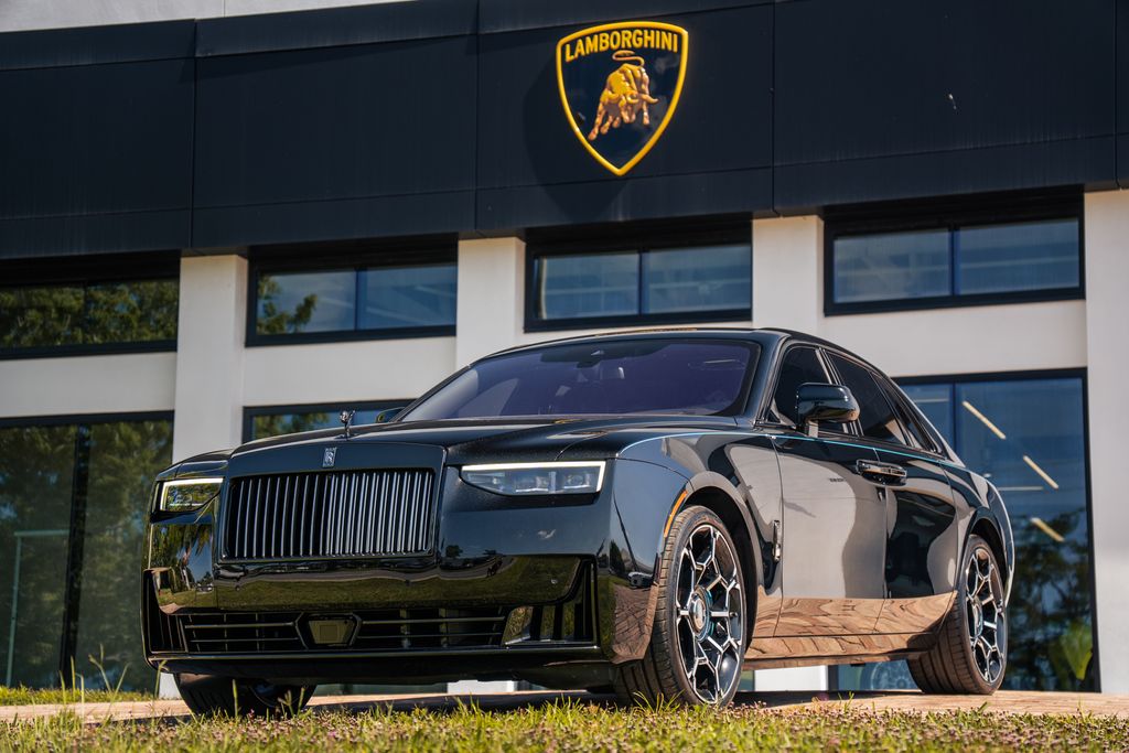 2025 Rolls-Royce Ghost Black Badge's photo